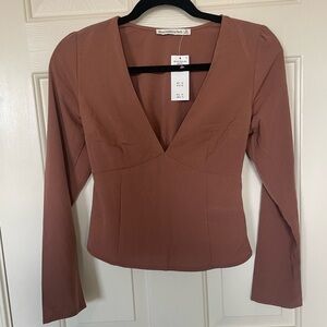 Abercrombie & Fitch V-neck cropped blouse XS